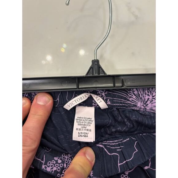 Victoria's Secret PJ Set - Picture 7 of 8